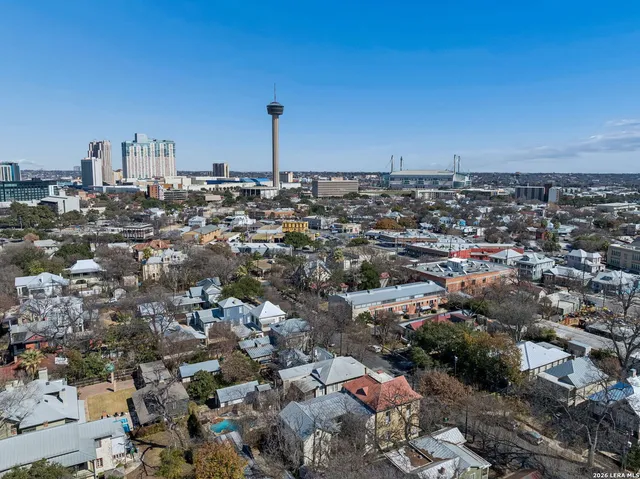 $899,000 | 212 Madison, Unit 2, San Antonio, TX 78204