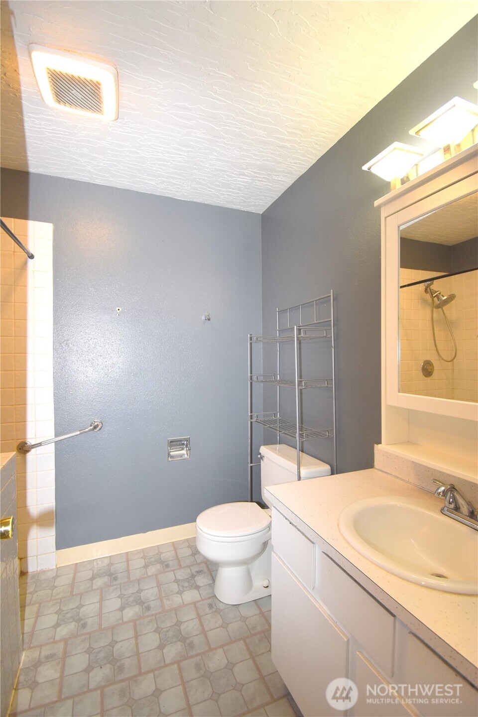 4734 Merlin Street Longview, WA 98632 - Photo 18 of 29 Gallery Image 18
