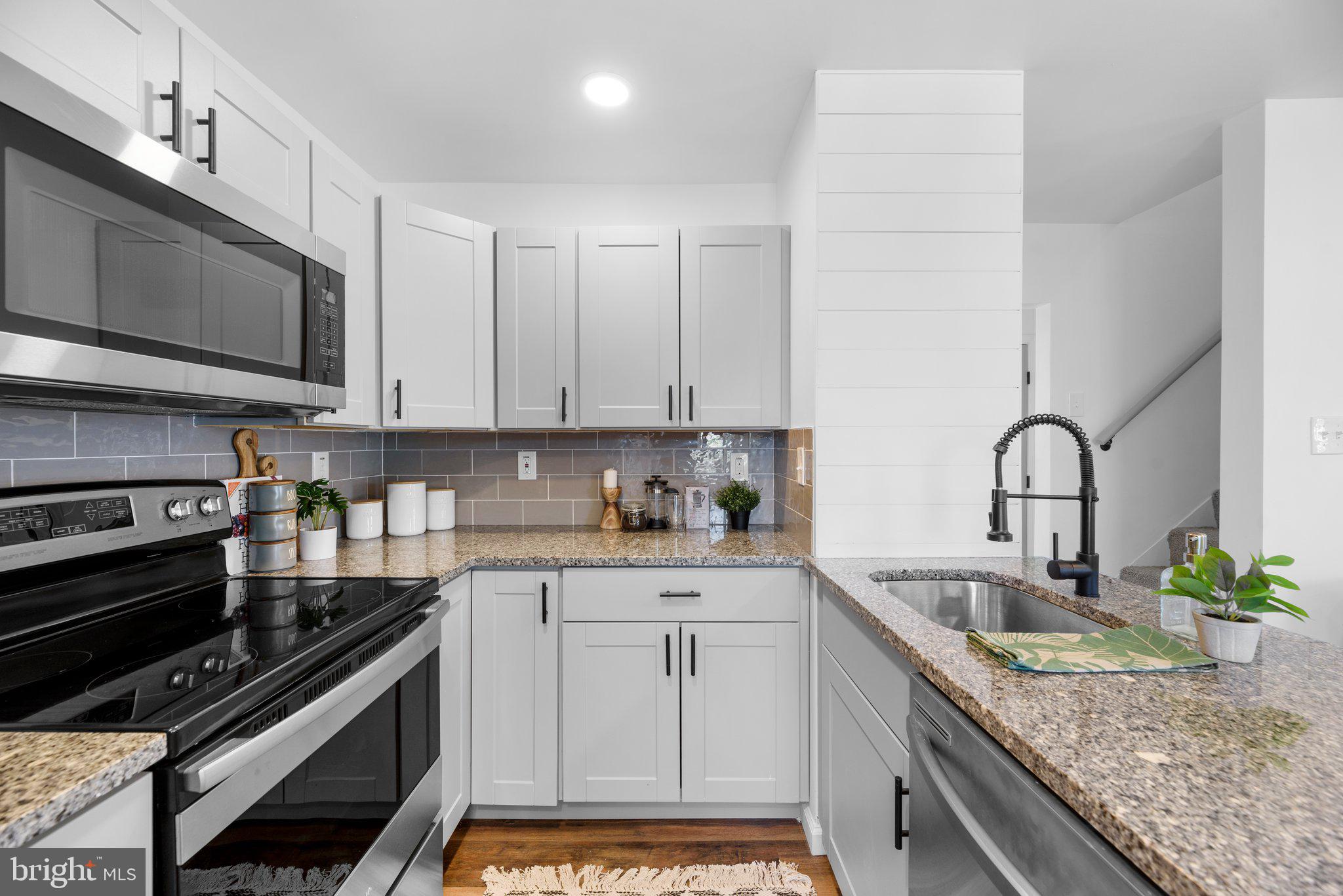 1903 Hammonds Ferry Road Halethorpe, MD 21227 - Photo 14 of 46 KITCHEN