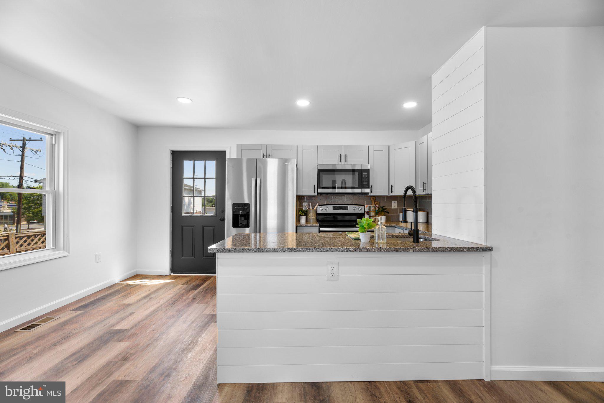 1903 Hammonds Ferry Road Halethorpe, MD 21227 - Photo 10 of 46 KITCHEN