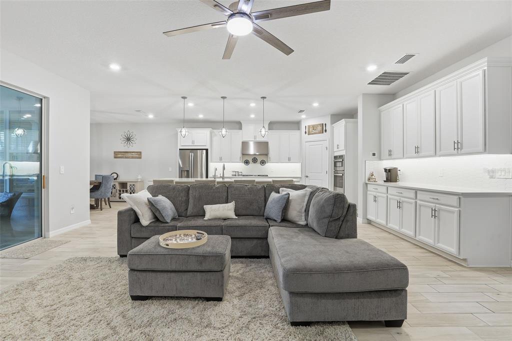 1271 Waterview Ridge Circle Apopka, FL 32703 - Photo 12 of 56