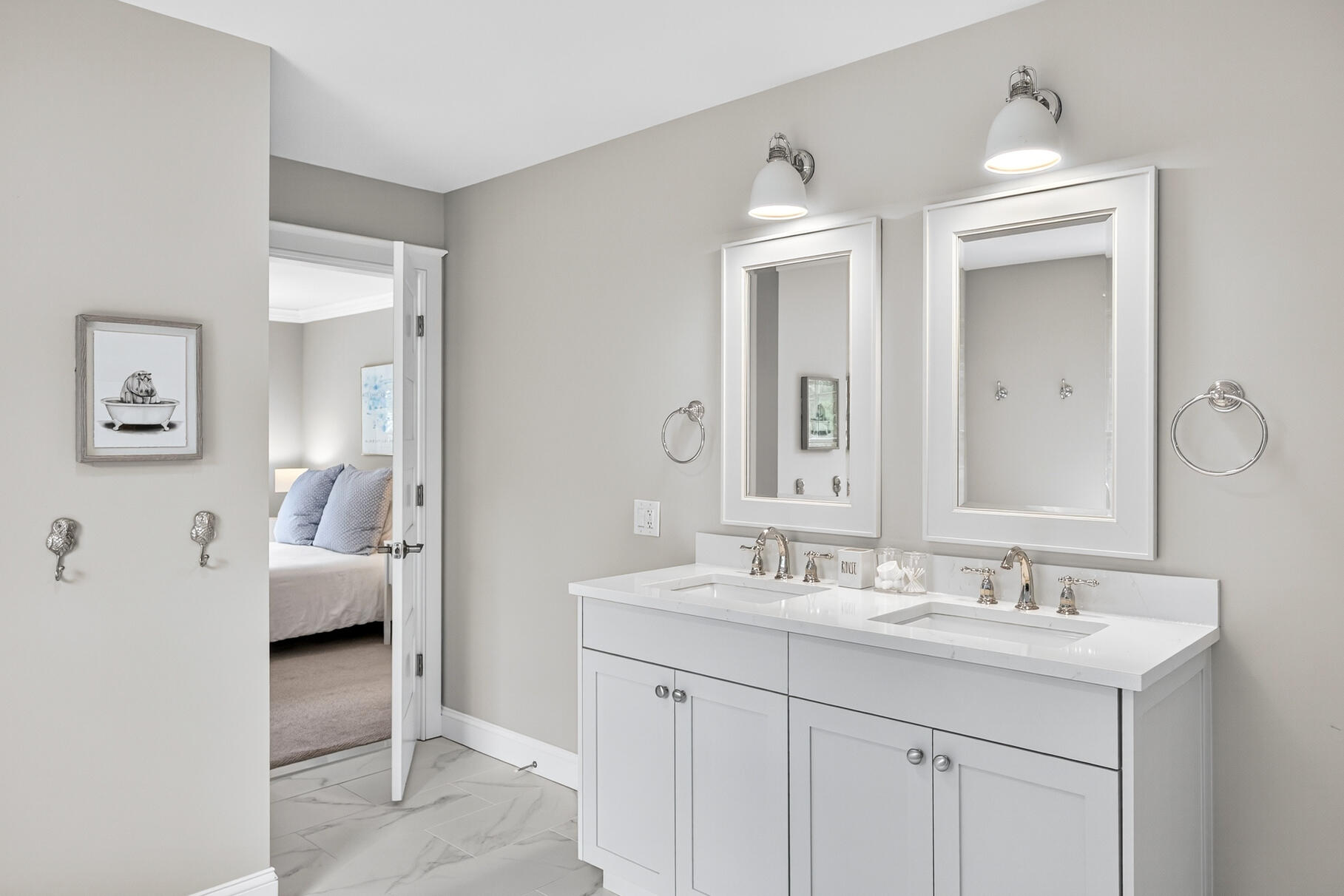 27 Prestwick Lane Mashpee, MA 02649 - Photo 33 of 66 Bathroom Jack N Jill - 040_8P0A4850