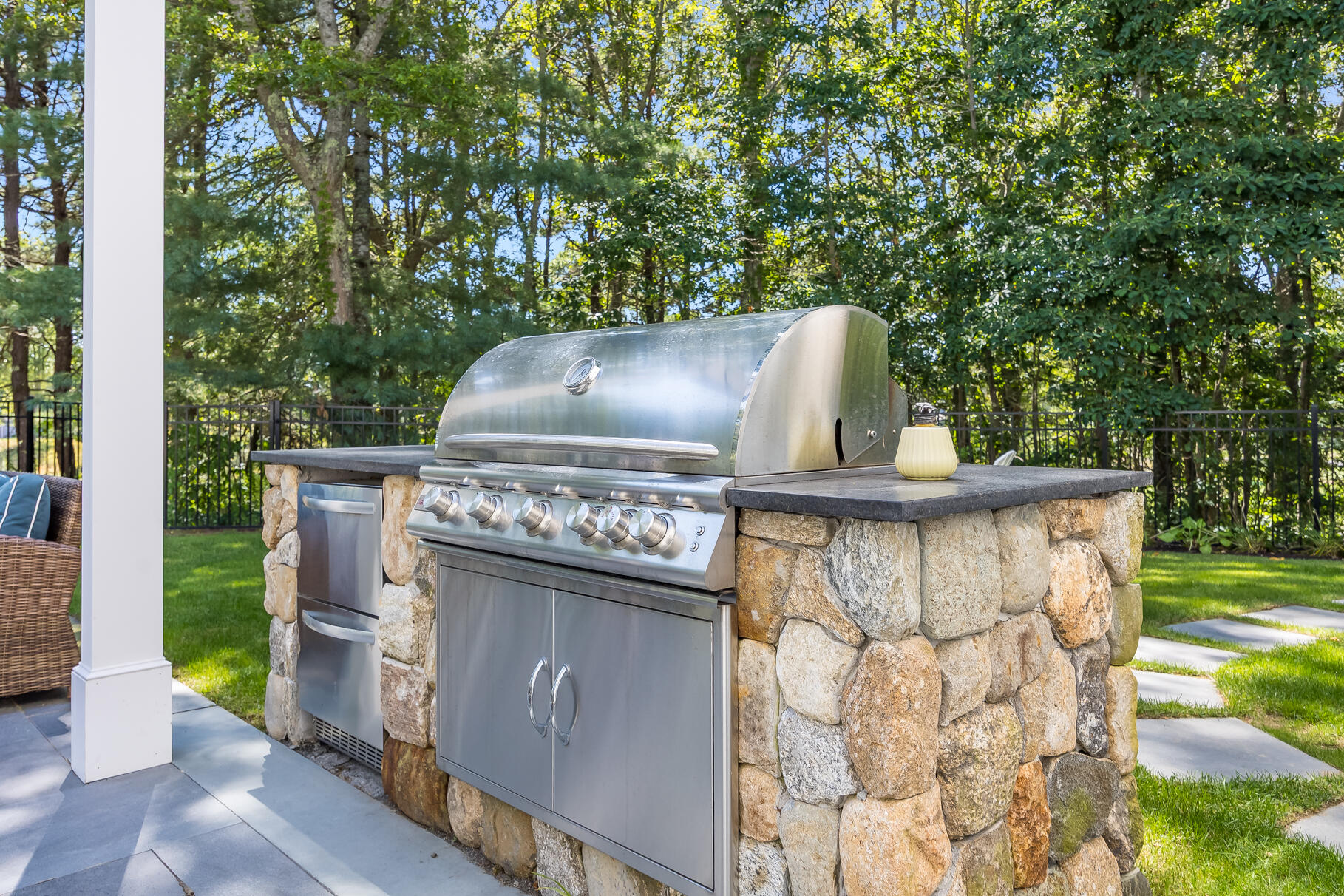 27 Prestwick Lane Mashpee, MA 02649 - Photo 46 of 66 Outdoor Kitchen - 8P0A5569