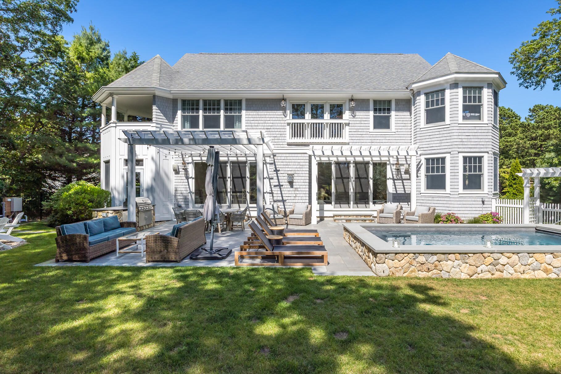 27 Prestwick Lane Mashpee, MA 02649 - Photo 54 of 66 Outdoor Entertaining Area - 8P0A5578