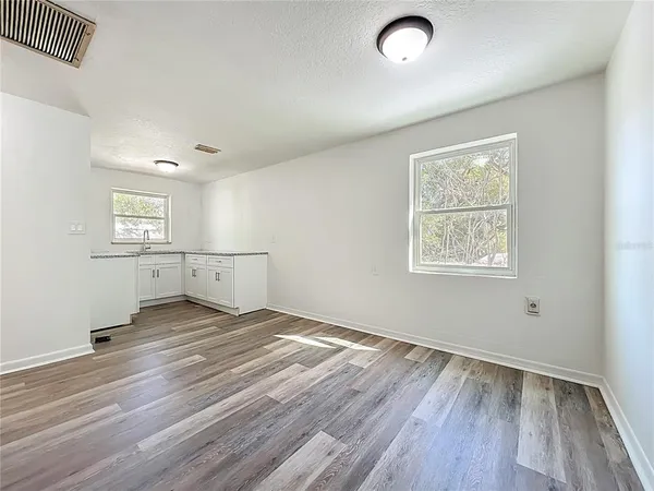 $450,000 | 301 East Atwater Avenue, Eustis, FL 32726