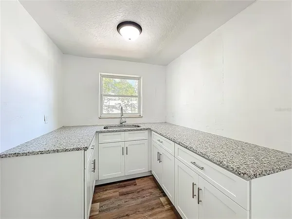 $450,000 | 301 East Atwater Avenue, Eustis, FL 32726