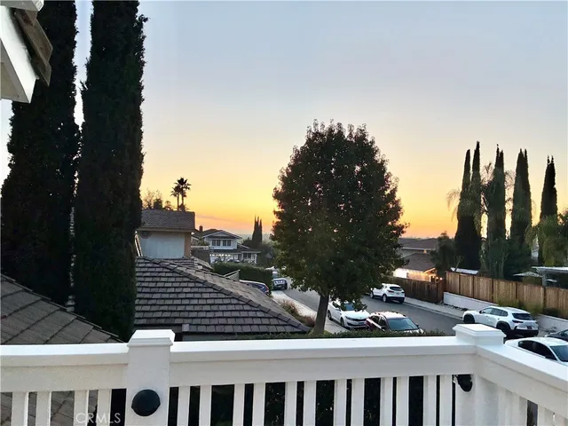 a view of a backyard of the house