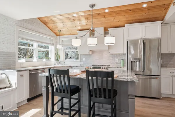 $720,000 | 7806 Summit Drive, Pasadena, MD 21122