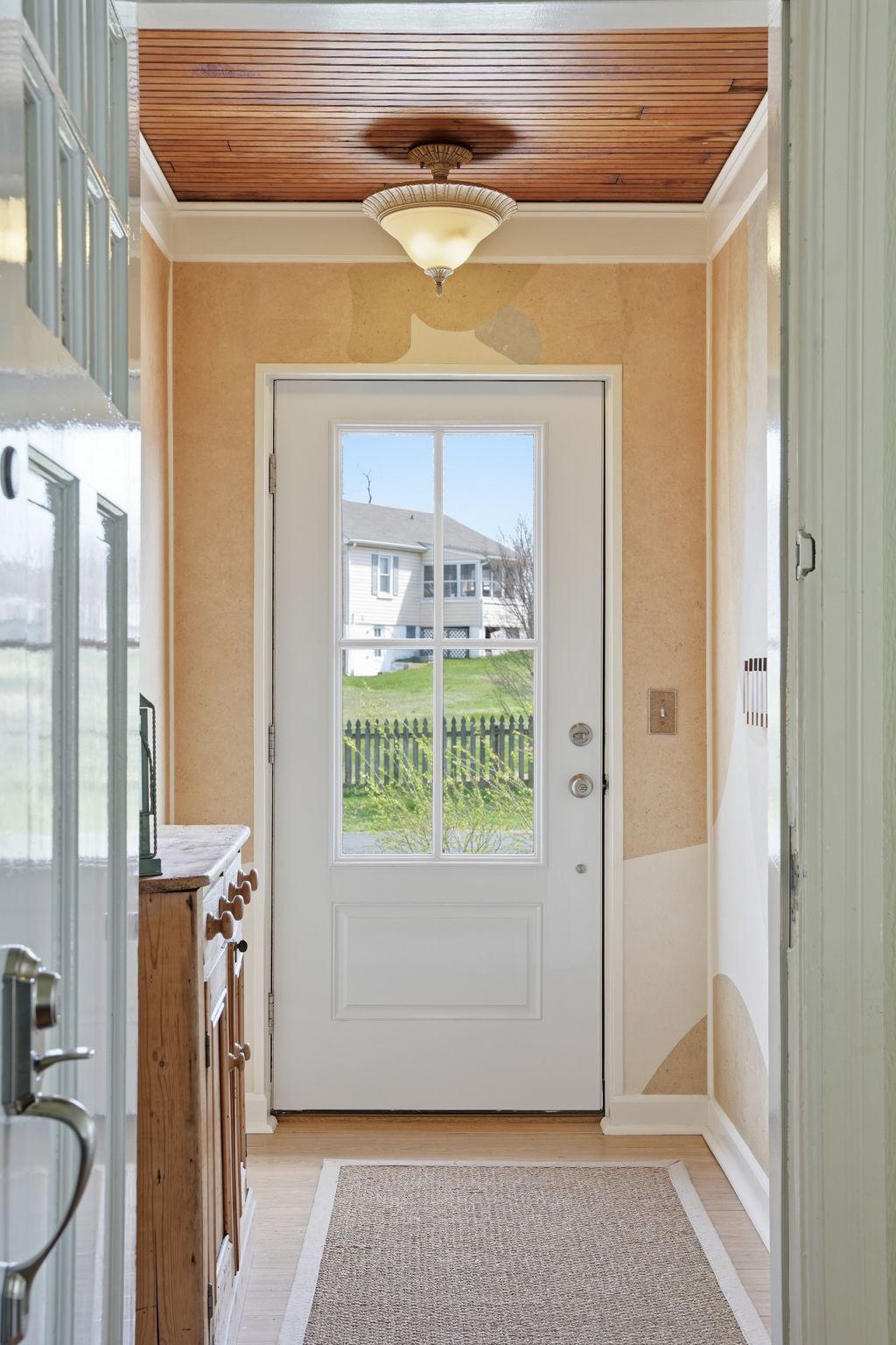7806 Summit Drive Pasadena, MD 21122 - Photo 4 of 74 a view of front door