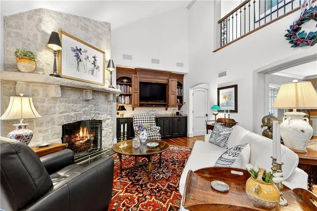 $1,325,000 | 7805 Mission Road, Prairie Village, KS 66208