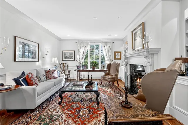 $1,325,000 | 7805 Mission Road, Prairie Village, KS 66208