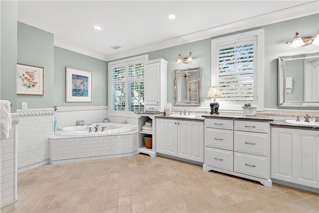 7805 Mission Road Prairie Village, KS 66208 - Photo 29 of 49