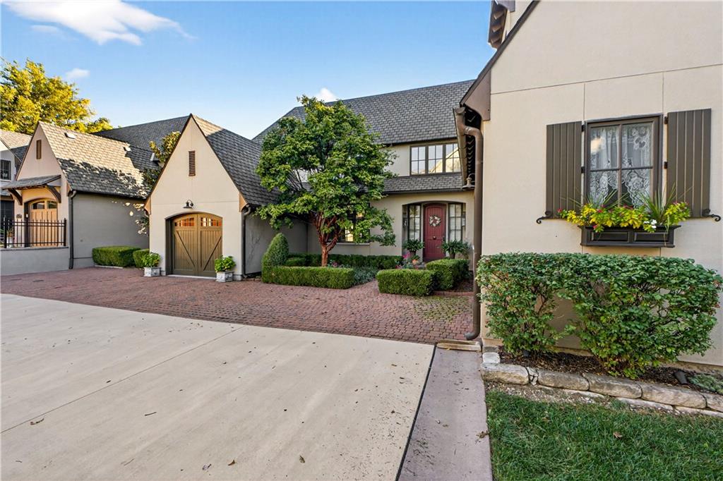 7805 Mission Road Prairie Village, KS 66208 - Photo 3 of 49