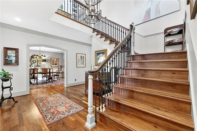 $1,325,000 | 7805 Mission Road, Prairie Village, KS 66208