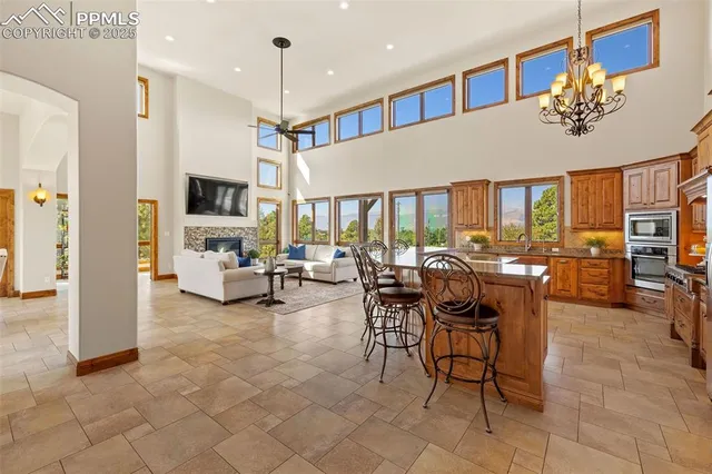 a view of a livingroom with furniture and a livingroom