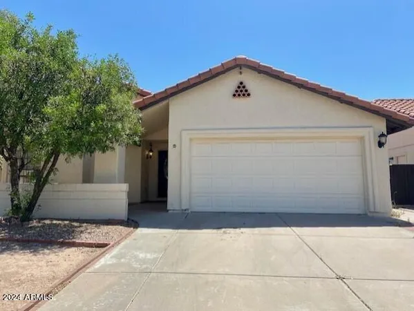 $2,500 | 1543 North La Rosa Drive, Tempe, AZ 85288