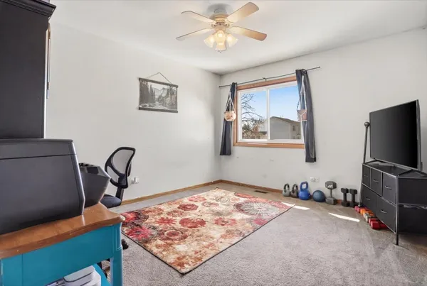$399,900 | 30 Coventry Cove Court, Lake Villa, IL 60046