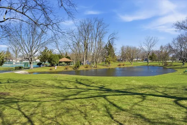 $399,900 | 30 Coventry Cove Court, Lake Villa, IL 60046