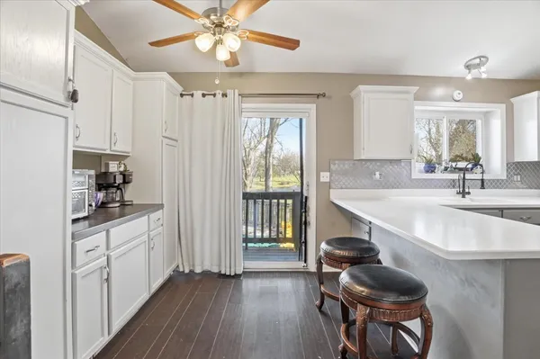 $399,900 | 30 Coventry Cove Court, Lake Villa, IL 60046