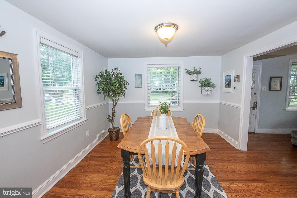 326 Shaw Road Ridley Park, PA 19078 - Photo 8 of 31