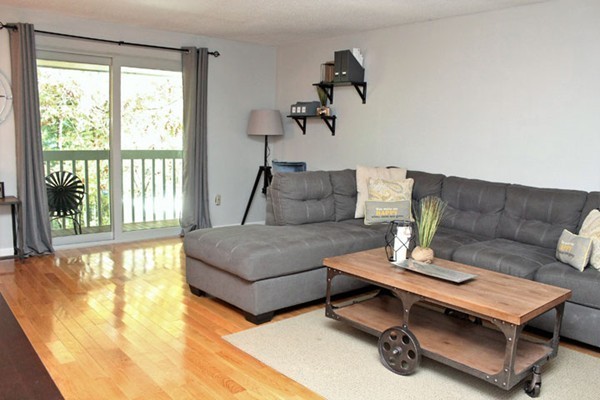 9 Beal's Cove Road, Unit D Hingham, MA 02043 - Photo 1 of 18 Gallery Image 1