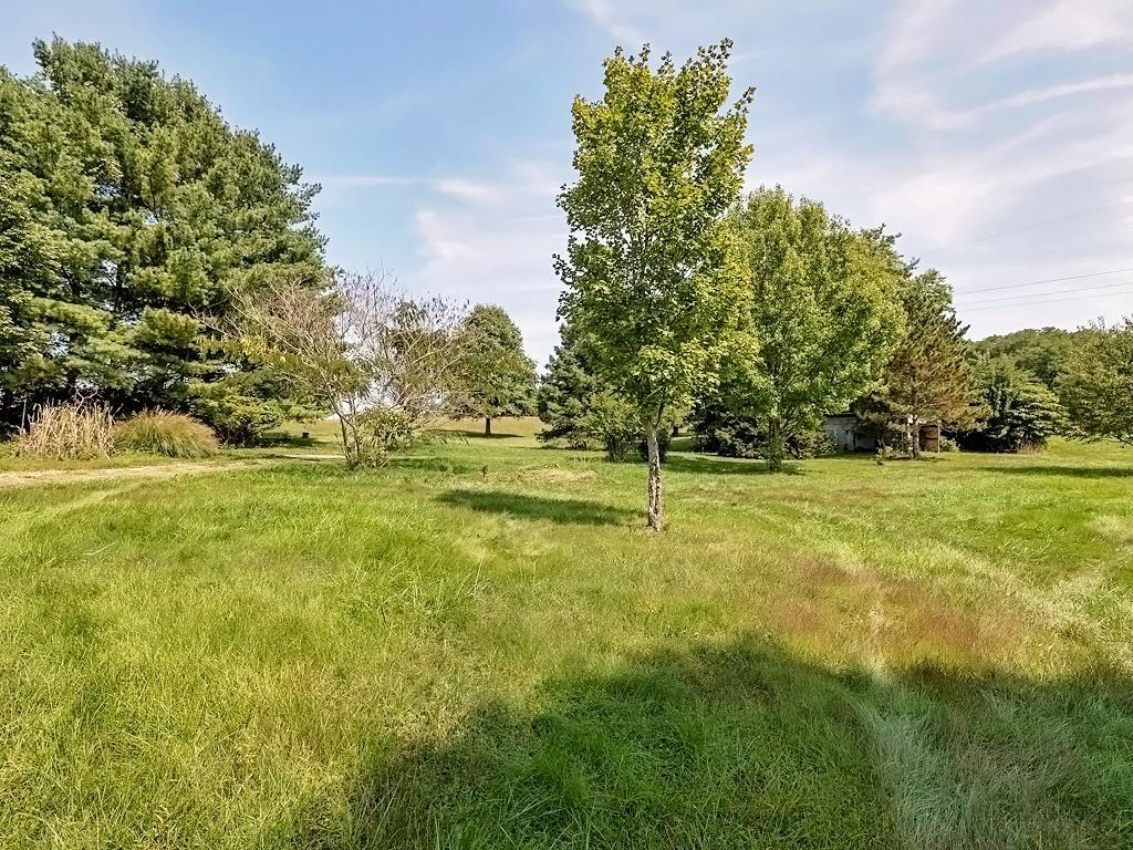 1100 West Lawson Road Bloomington, IN 47404 - Photo 5 of 20 Gallery Image 5