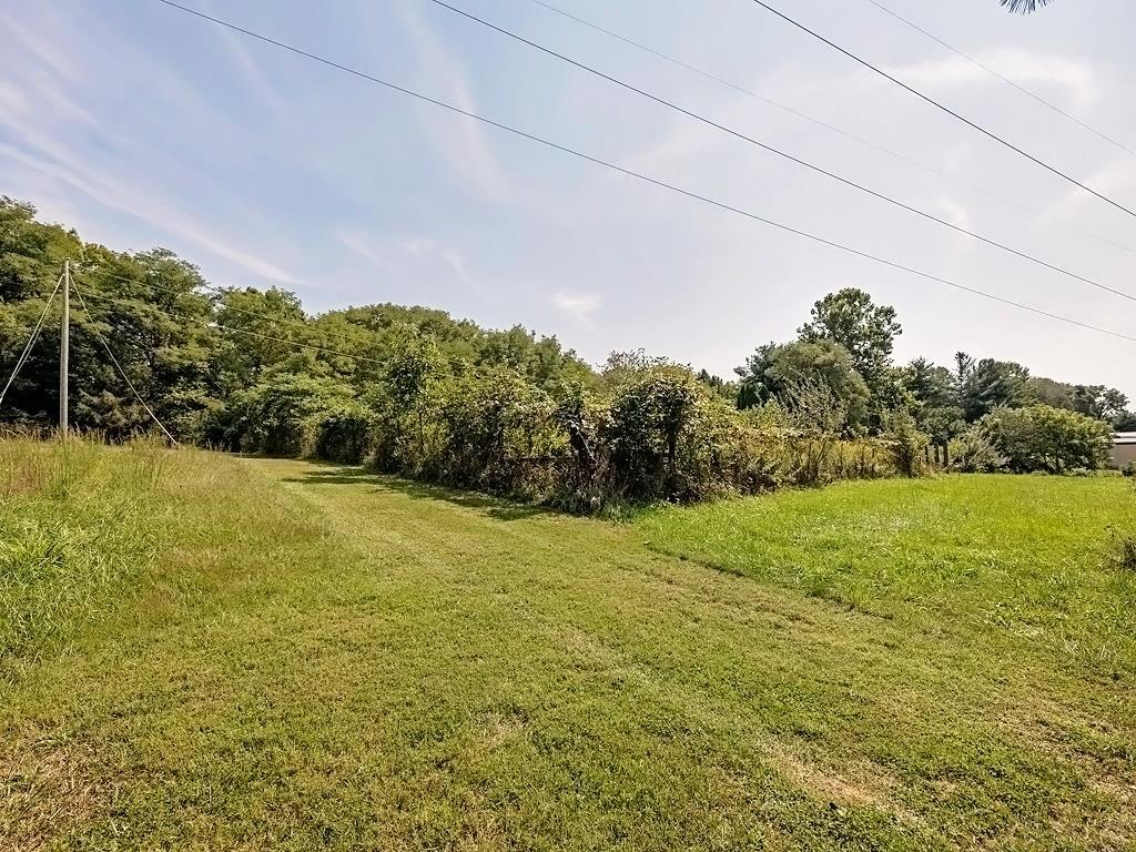 1100 West Lawson Road Bloomington, IN 47404 - Photo 8 of 20 Gallery Image 8
