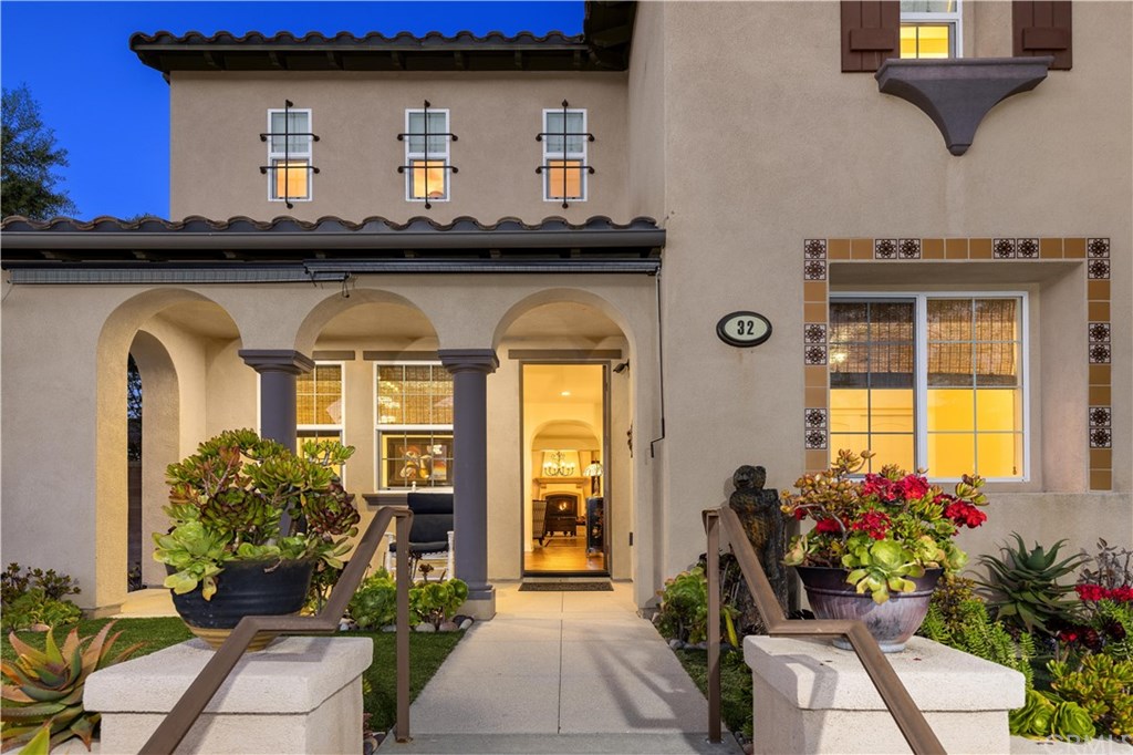 32 Rincon Way Aliso Viejo, CA 92656 - Photo 2 of 64