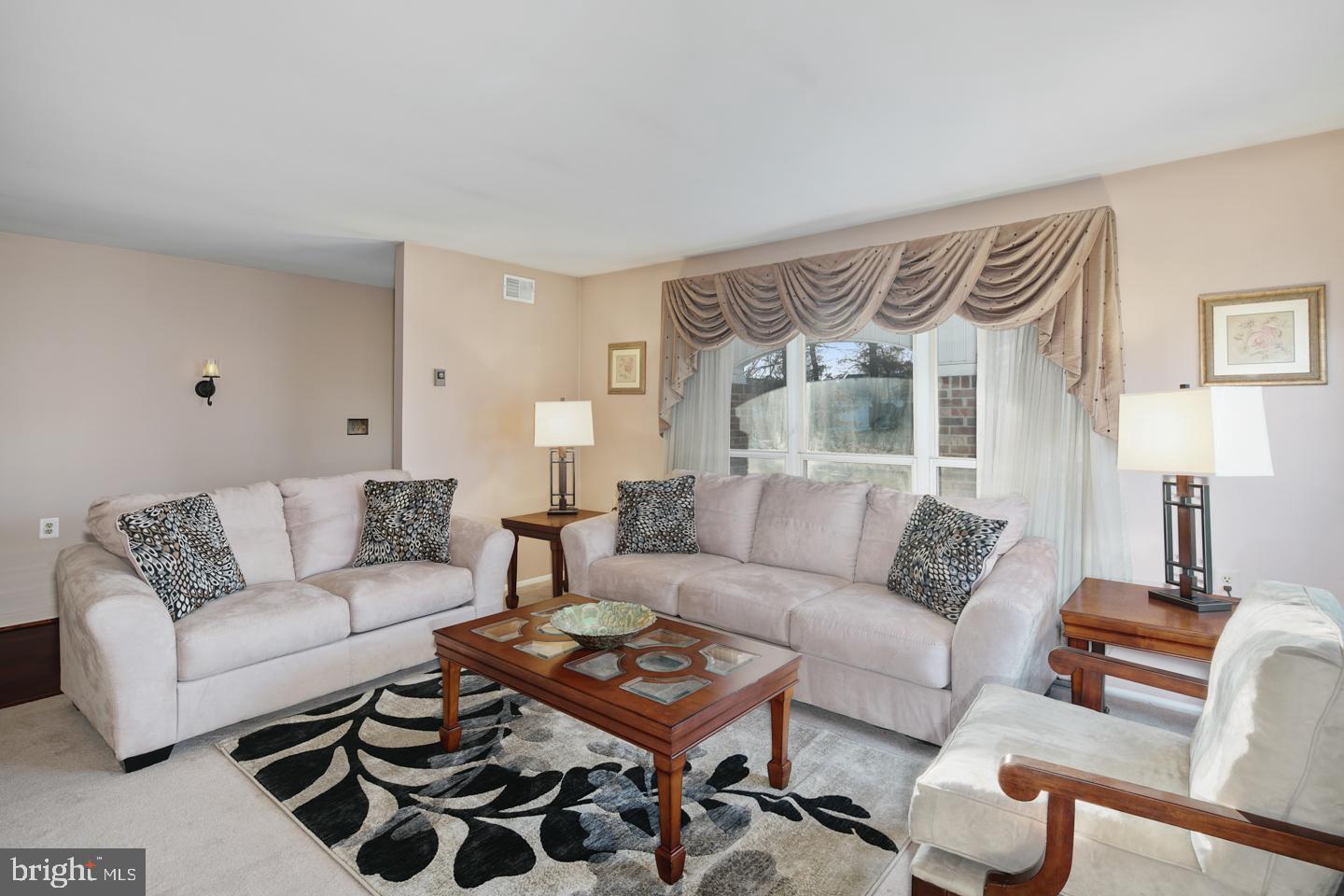 24 Dunstable Road Southampton, NJ 08088 - Photo 4 of 24 Gallery Image 4