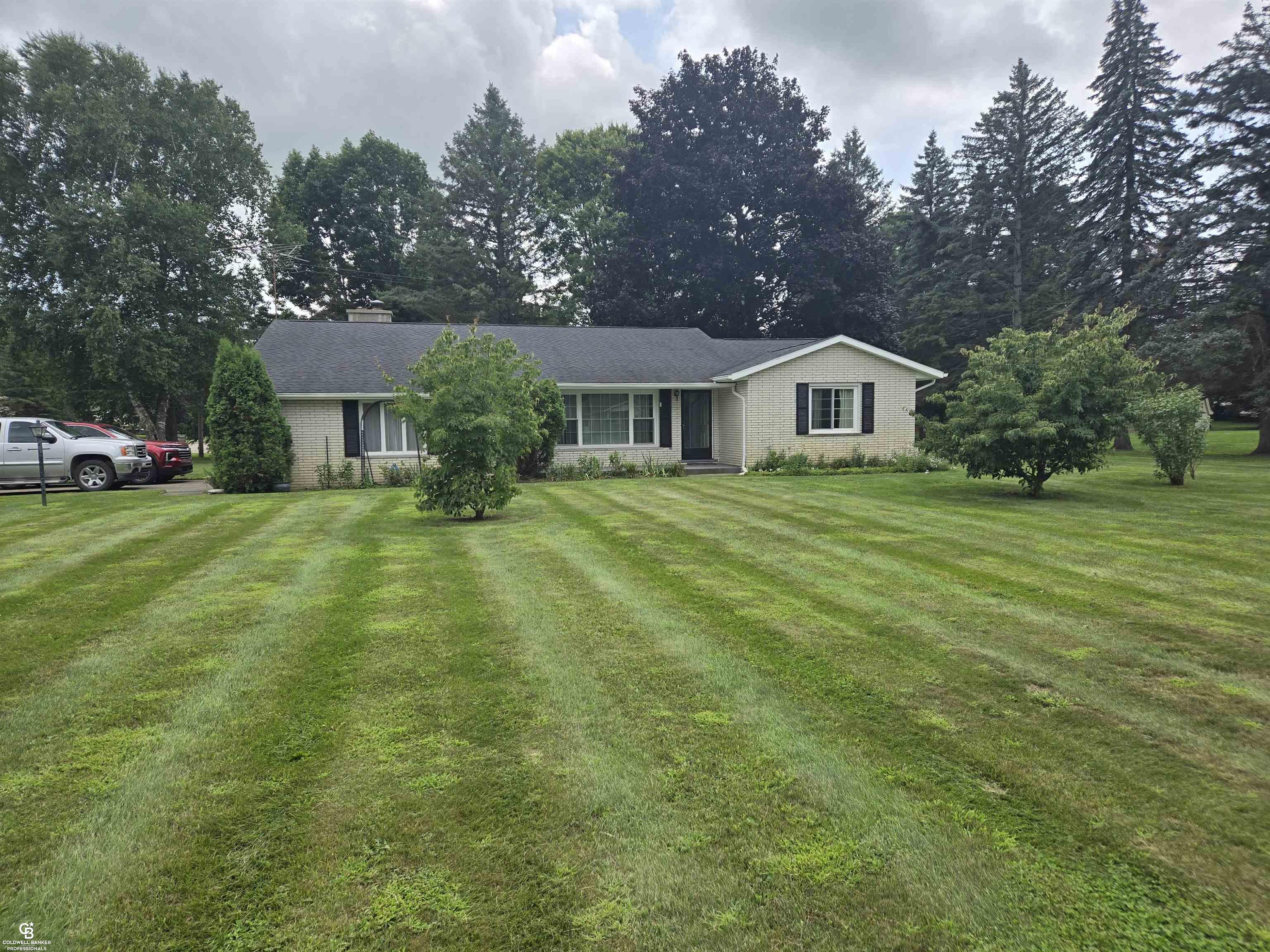 11757 Yale Road Yale, MI 48097 - Photo 3 of 21