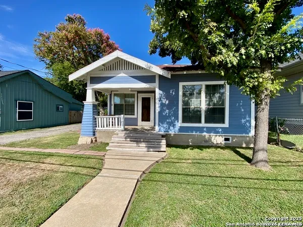 $2,500 | 2213 North Flores Street, San Antonio, TX 78212