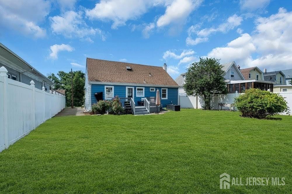 46 3rd Street Fords, NJ 08863 - Photo 40 of 44