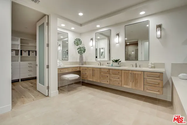 $19,998 | 17325 Castellammare Drive, Unit 404, Pacific Palisades, CA 90272