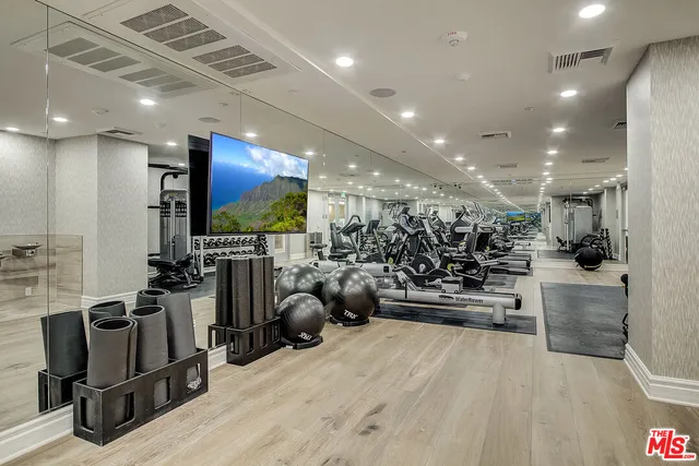 $19,998 | 17325 Castellammare Drive, Unit 404, Pacific Palisades, CA 90272