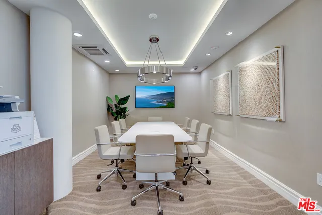 $19,998 | 17325 Castellammare Drive, Unit 404, Pacific Palisades, CA 90272