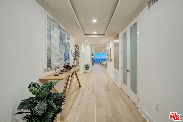 $19,998 | 17325 Castellammare Drive, Unit 404, Pacific Palisades, CA 90272