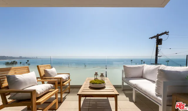 $19,998 | 17325 Castellammare Drive, Unit 404, Pacific Palisades, CA 90272