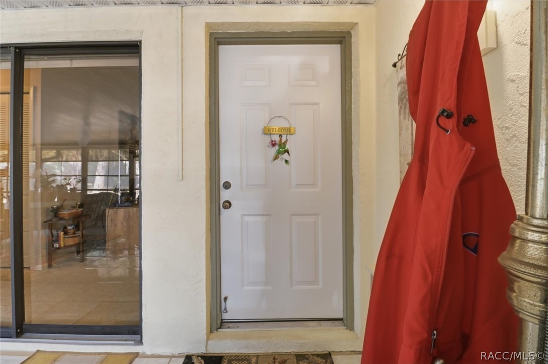 8324 West Earl Loop Homosassa, FL 34446 - Photo 8 of 36 Florida Room