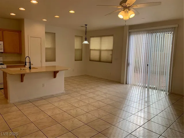 $1,950 | 9279 Sterling Hill Avenue, Las Vegas, NV 89148