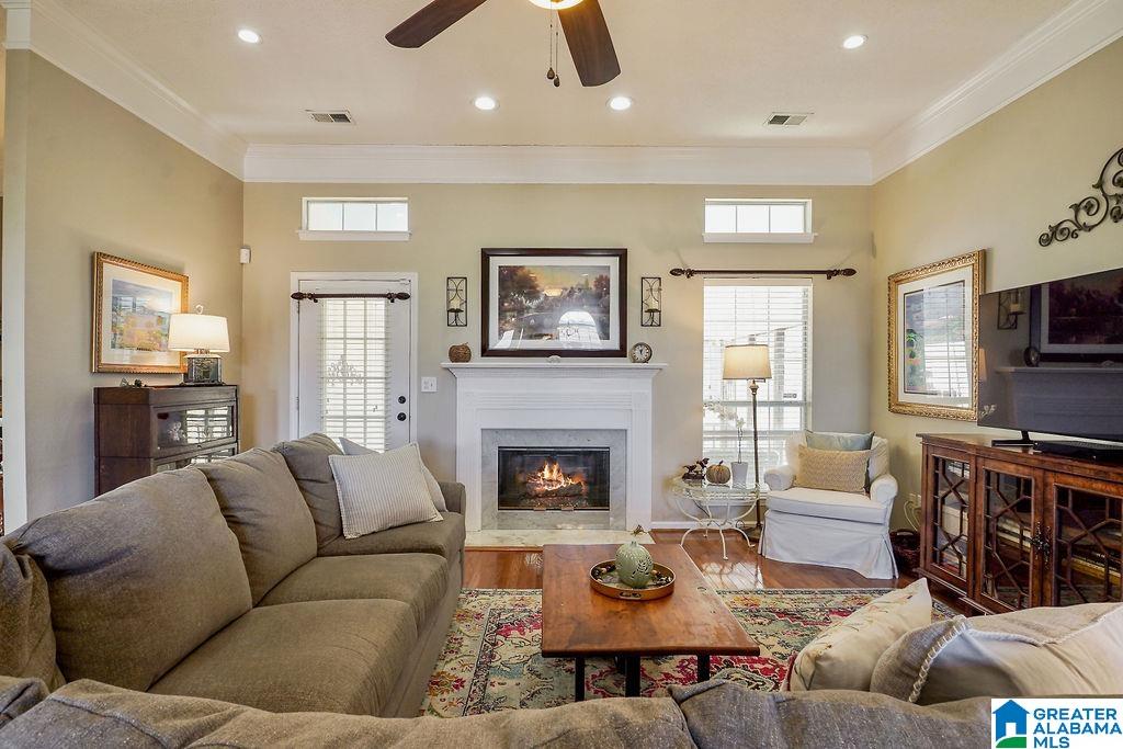 101 Devonshire Place Pelham, AL 35124 - Photo 2 of 16