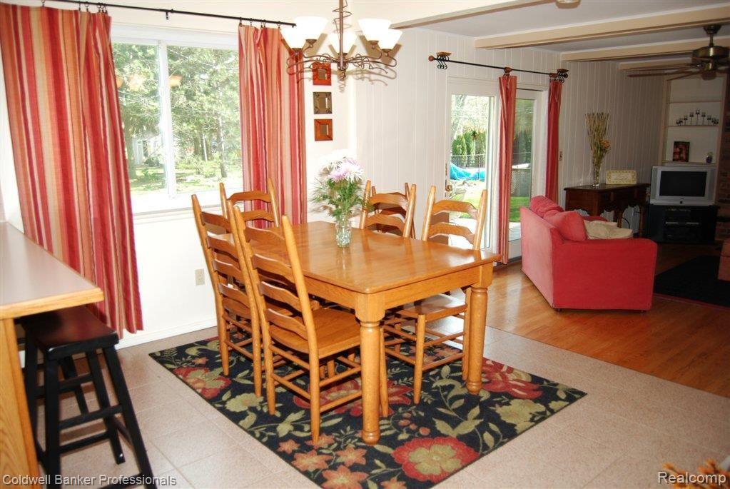 21234 Stanstead Road Northville, MI 48167 - Photo 10 of 23 Breakfast Nook