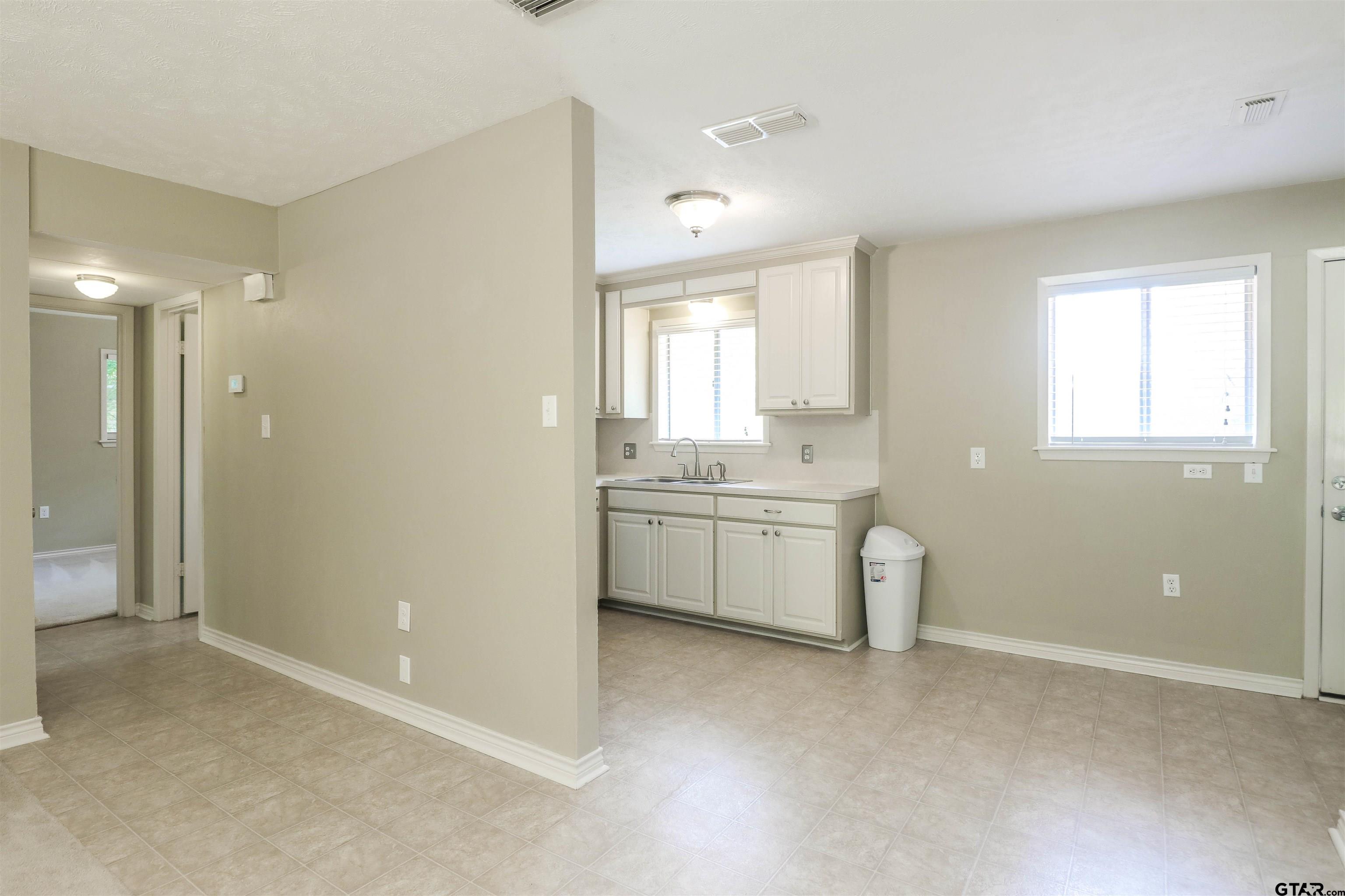 248 Ellis Street Rusk, TX 75785 - Photo 6 of 16