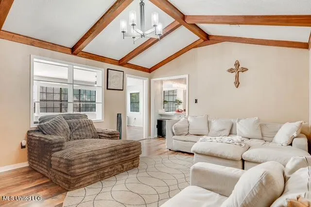 $215,000 | 514 North West Street, Carthage, MS 39051