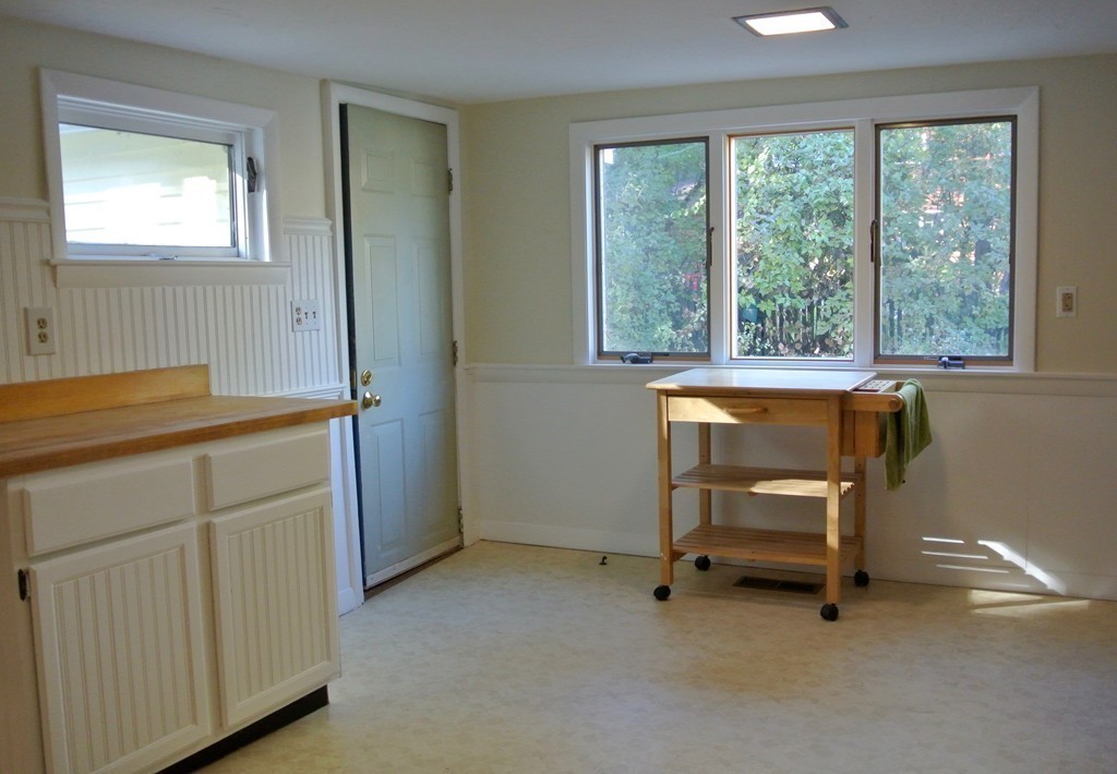 119 School House Road Groton, MA 01450 - Photo 10 of 30