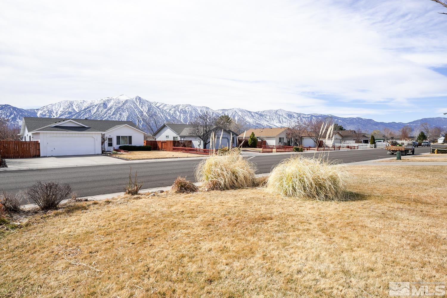1346 Leonard Road Gardnerville, NV 89460 - Photo 4 of 38 Photo 4