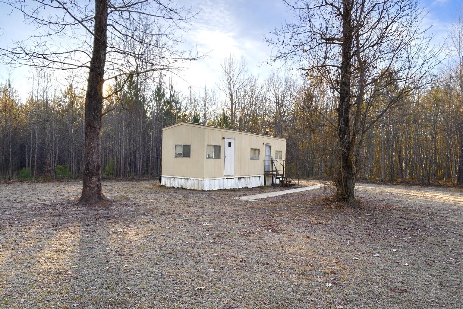 1050 Jones Martin Road Lincolnton, GA 30817 - Photo 26 of 39 Potential guesthouse two rooms and a partially finished full bathroom.