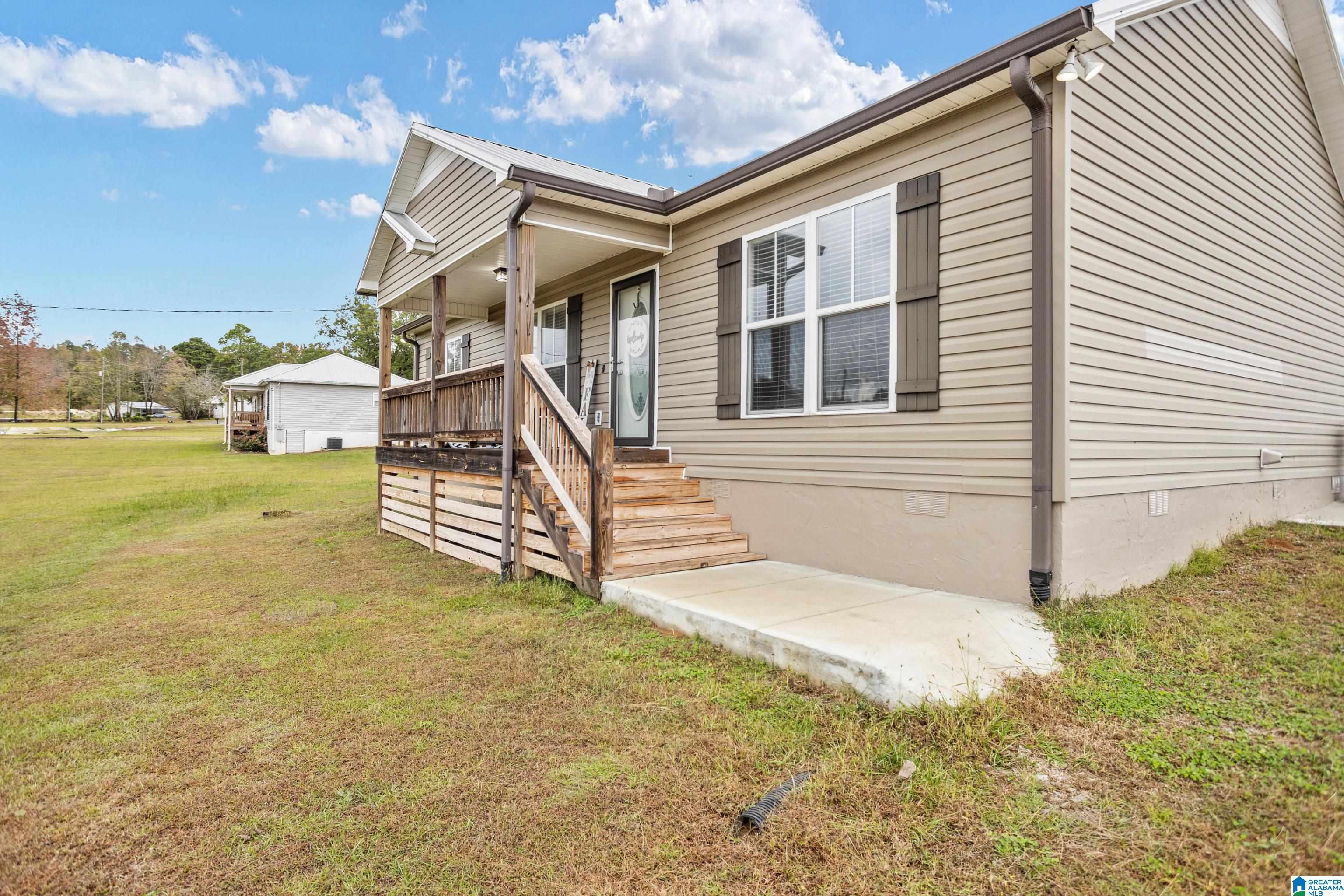 1069 Holt Circle Hayden, AL 35079 - Photo 3 of 44