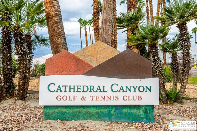 a view of a basketball court