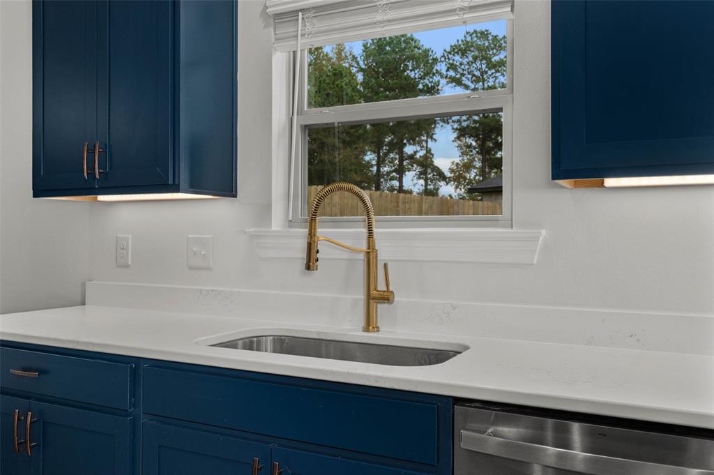 1269 BAYOU BAY Court Frierson, LA 71027 - Photo 16 of 30 a sink with a window