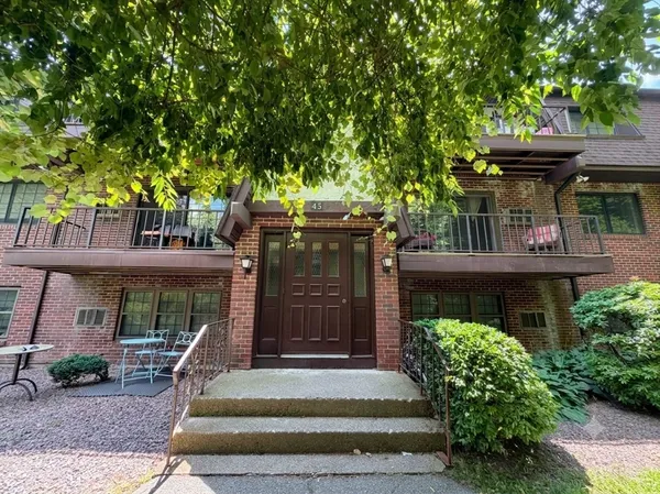 $149,000 | 45 West Street, Unit C4, Randolph, MA 02368